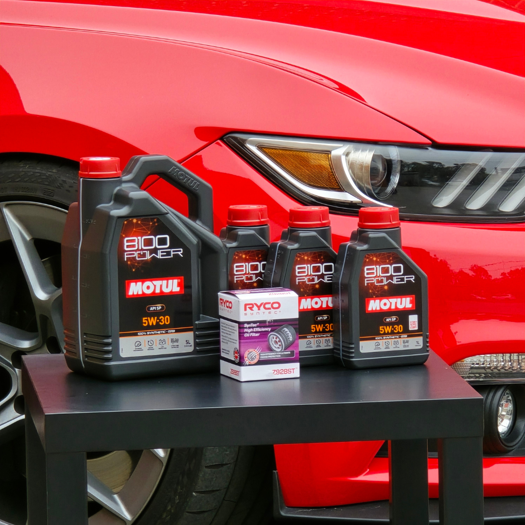 Motul 2015-17 8100 Power 5w30 Oil and Oil filter Service Kit (Naturally Aspirated)